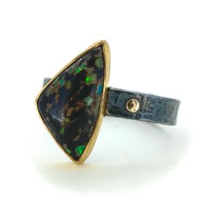 Leopard-Skin Opal